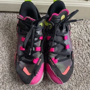 Air Jordan Why Not Zer0.5 'Raging Grace' shoes size 5.5Y